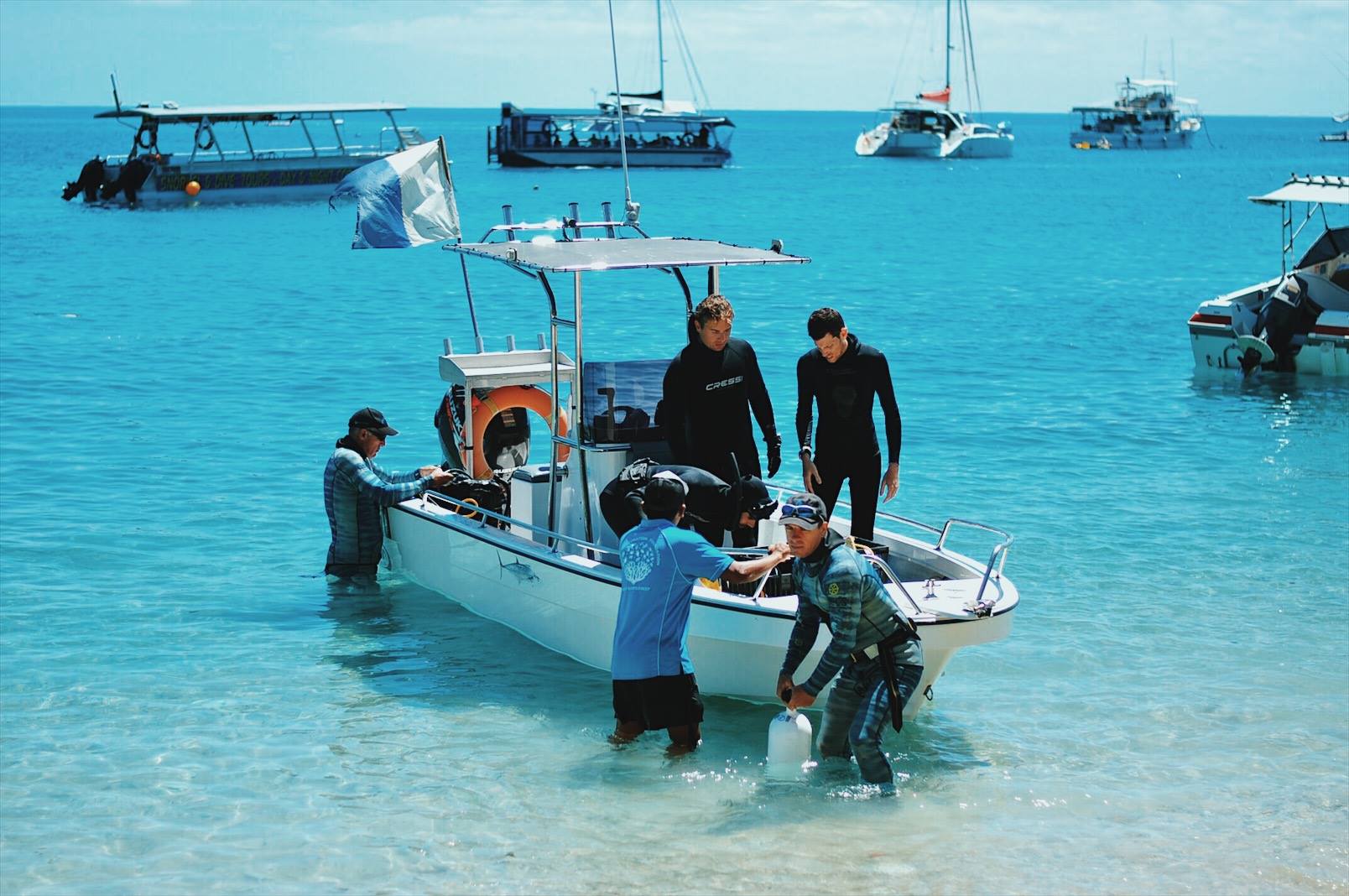 Peter Krajčík, prvý zhora - RRF - Reef Restoration Foundation, Fitzroy Island, The Great Barrier Reef